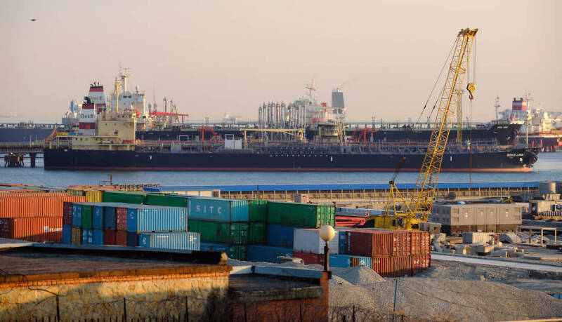 Порты и дороги вступили в перевалку