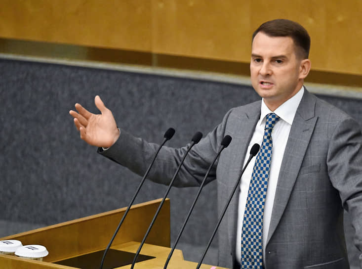 Спецы труда и&nbsp;обороны